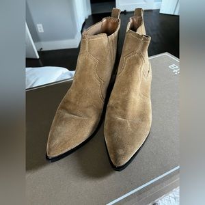 Tan suede boot - tan